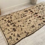 Moroccan Berber rug 305x136cm