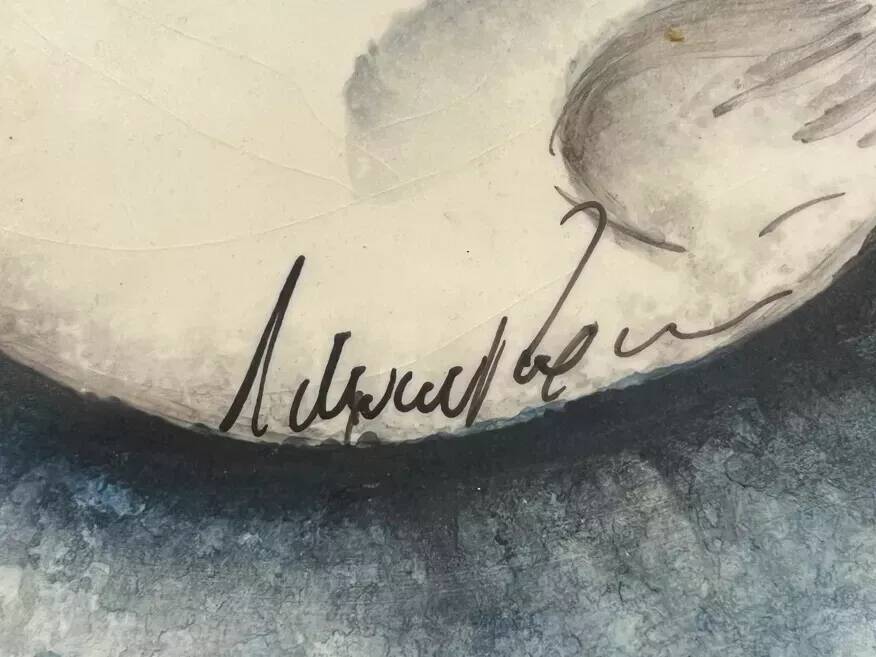 Art Deco ceramics circa 1940: large dove-shaped dish signed