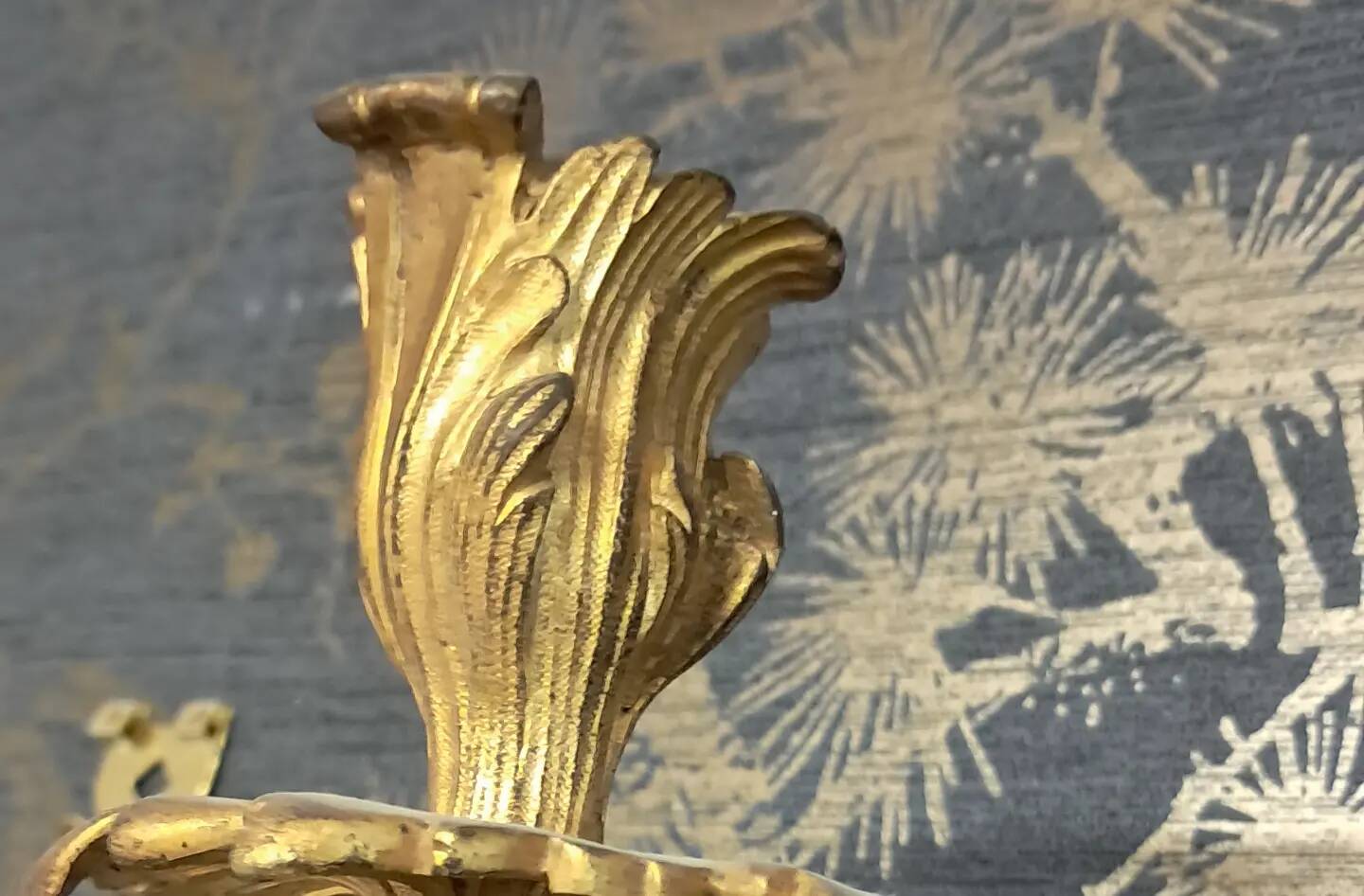 Paire d appliques en bronze 42 x 28