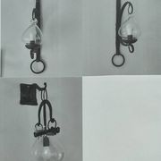 Lot de trois appliques fer forgé et verre soufflé