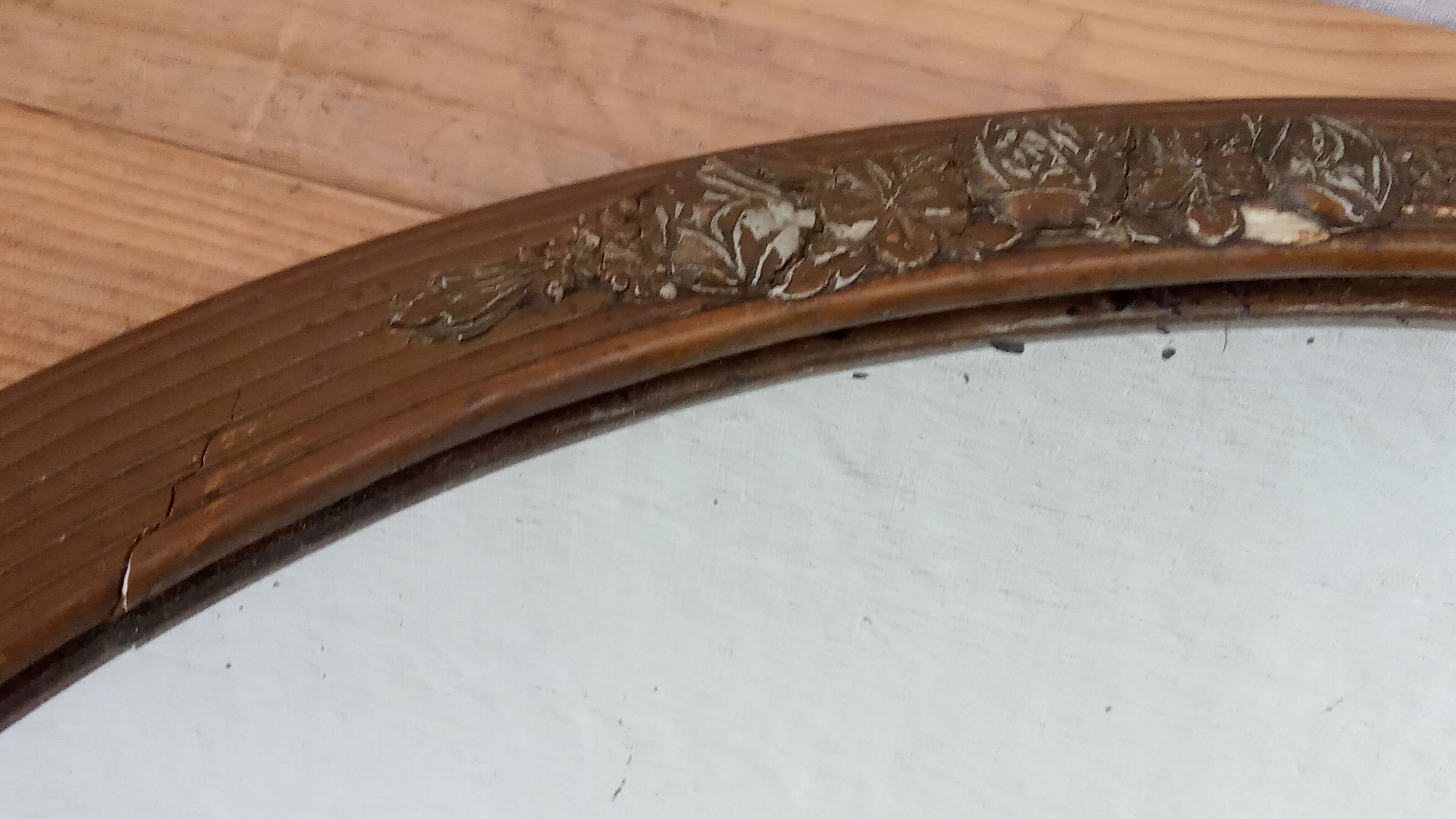 Oval mirror 52x34cm 30/40 years