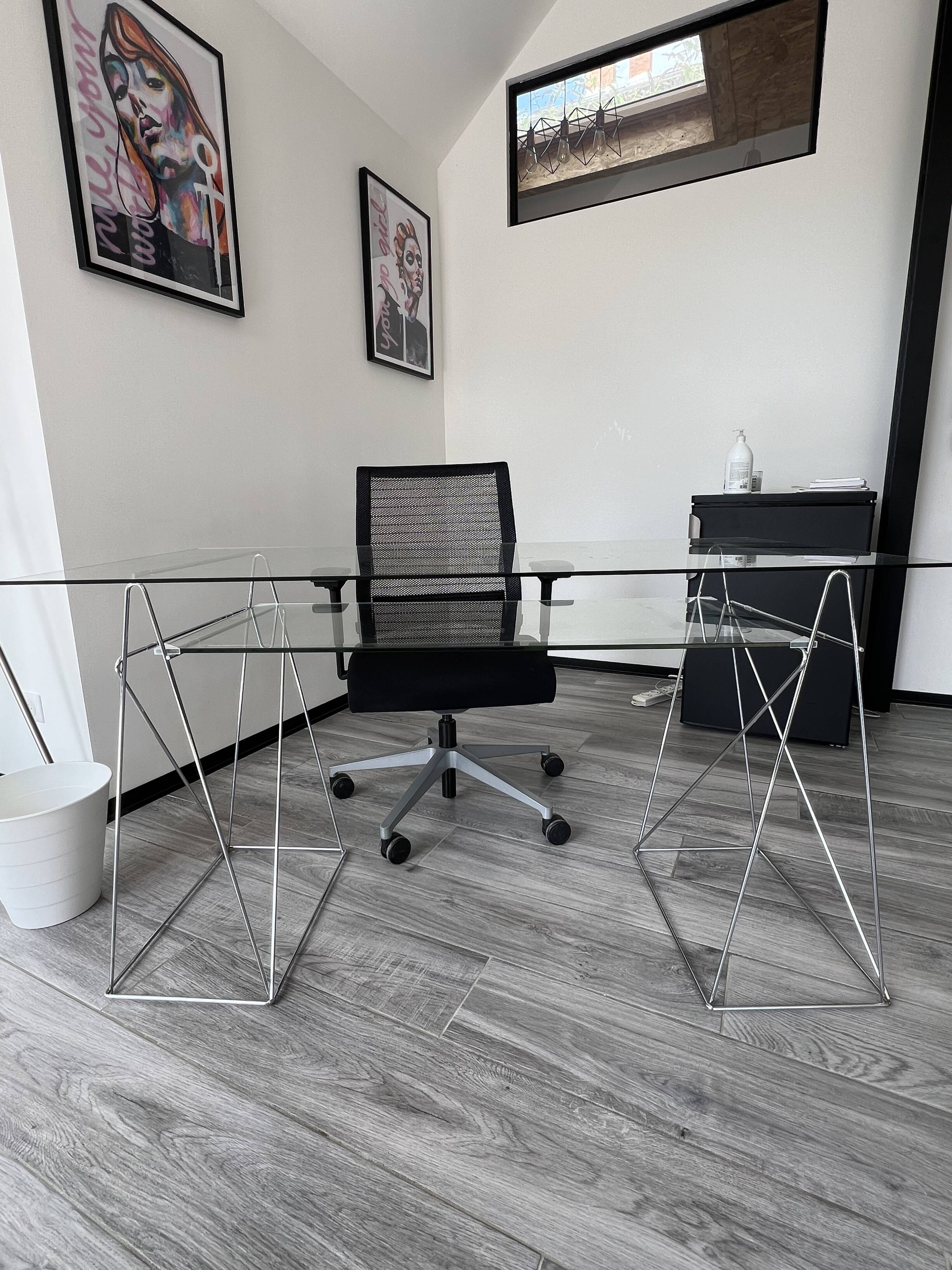 Office glass design