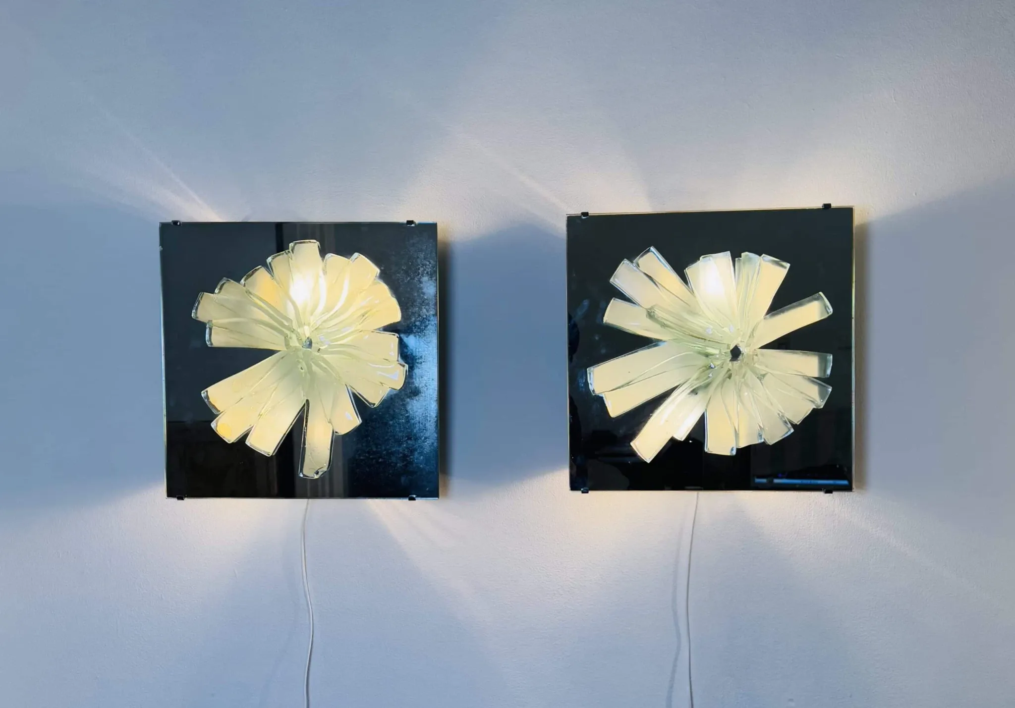 C-1540.00 Wall appliques Lichtreliëf by Raak Amsterdam, Netherlands, 1960s.