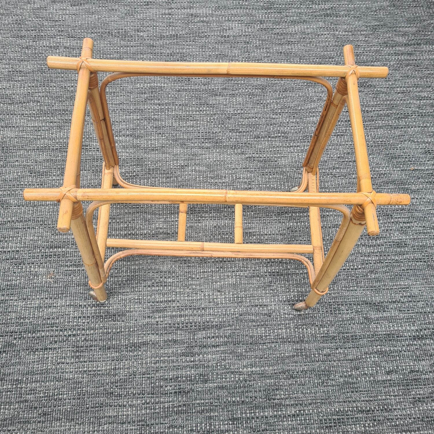 Rattan service with casters