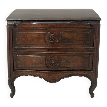 Master piece of furniture in carved oak 18th century chest of drawers