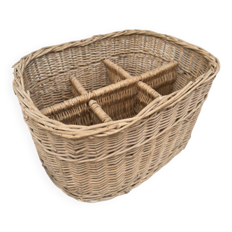 Compartmented basket