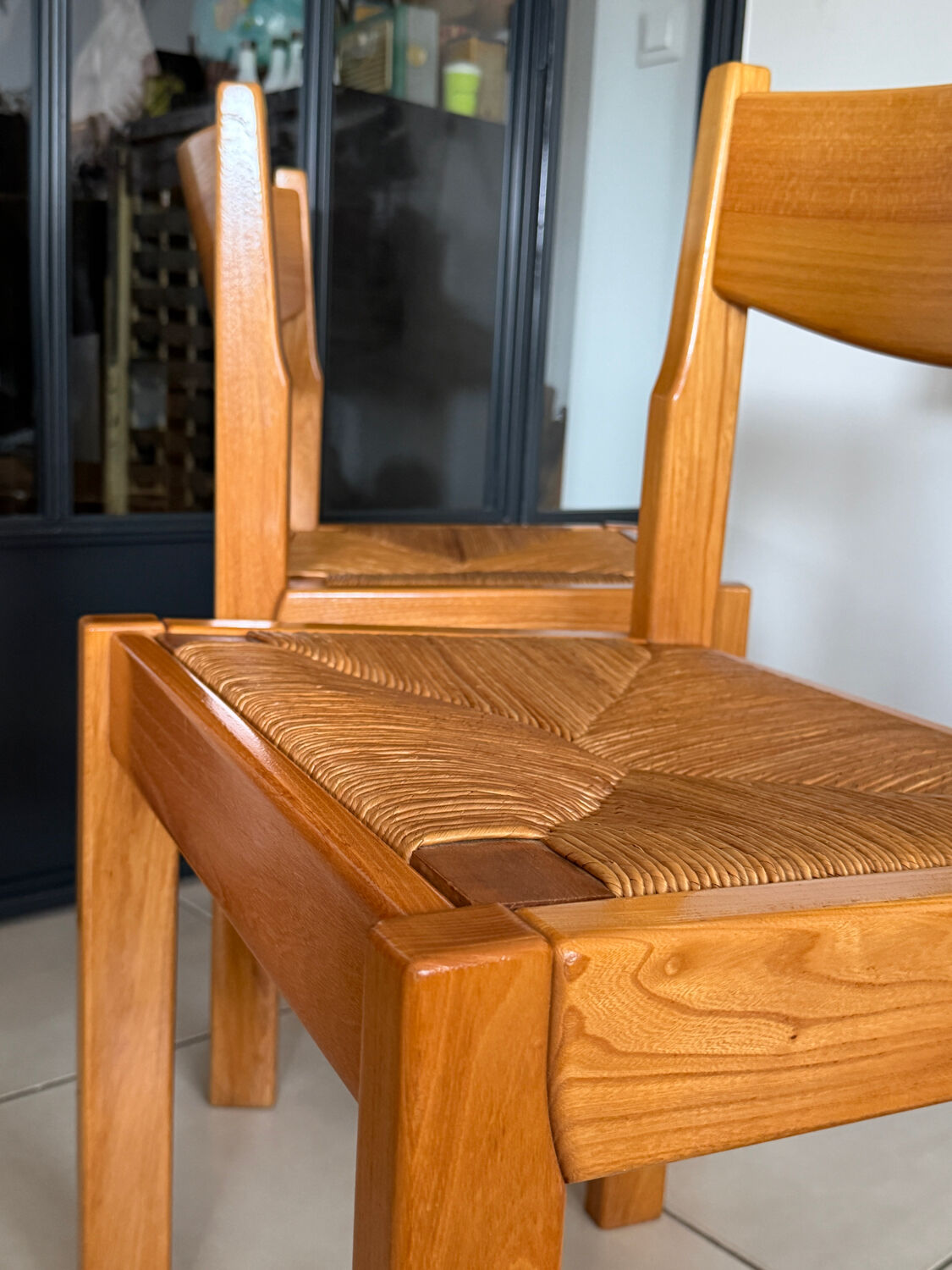 Pair of solid elm chairs with straw – Maison Regain, here
