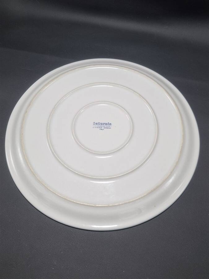 Serving dish