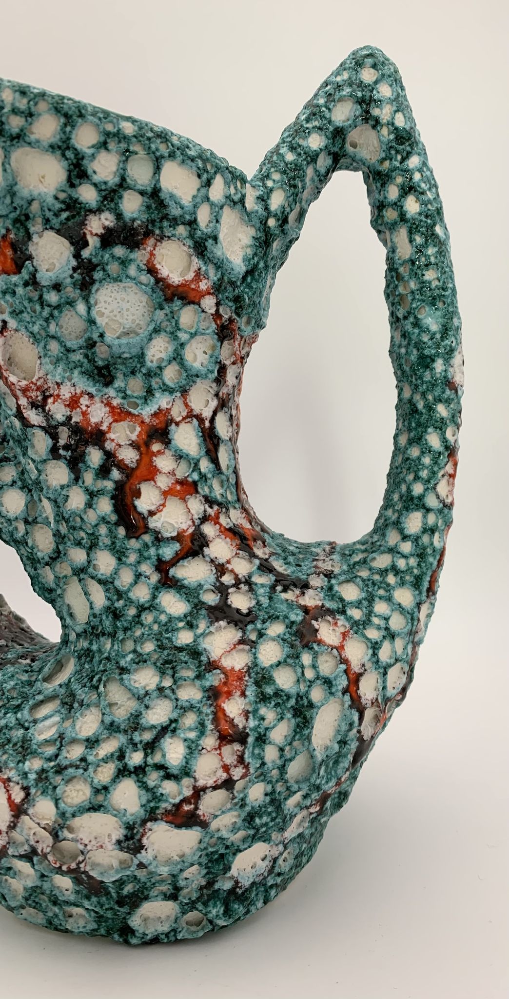Vase vintage en céramique de vallauris, émail « fat lava » années 1960