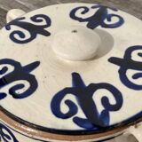 Blue and white ceramic candy dish/jewelry box