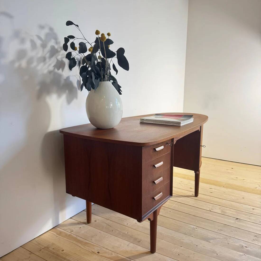 Vintage teak desk by H.P. Hansen – Mid-century elegance for refined interiors