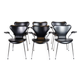 Seven Chair With Arms Model 3207 Made In Black Leather By Arne Jacobsen For Fritz Hansen
