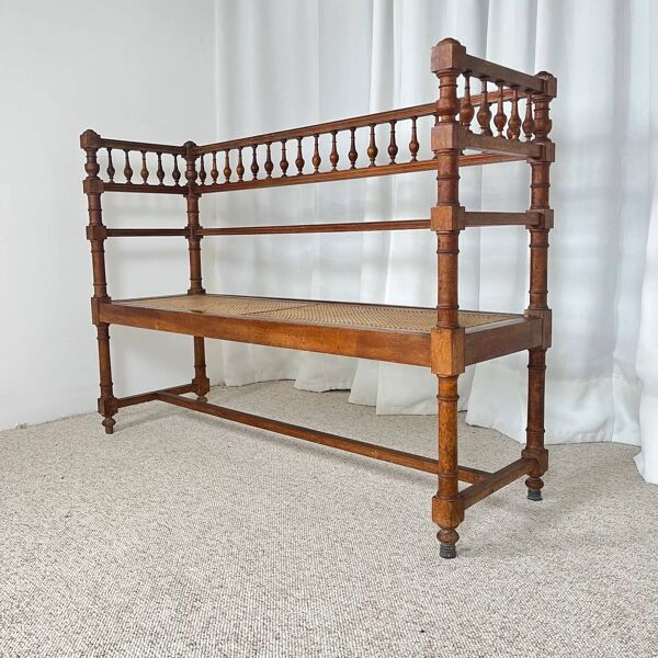 Banquette ancienne de style Louis XIII bois tourné cannage fin XIXe-début XXe