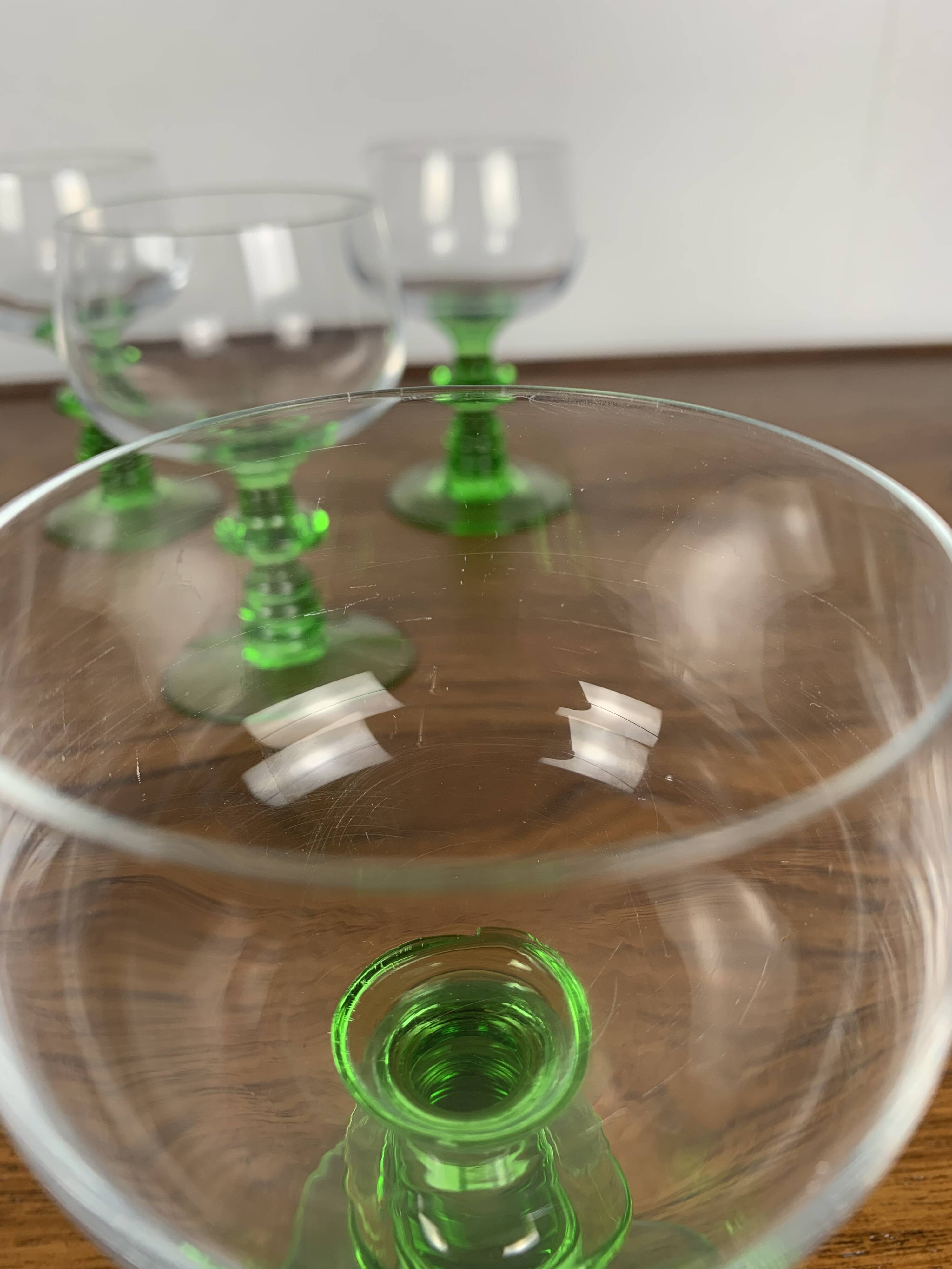 Set of 6 vintage wine glasses with emerald green stem