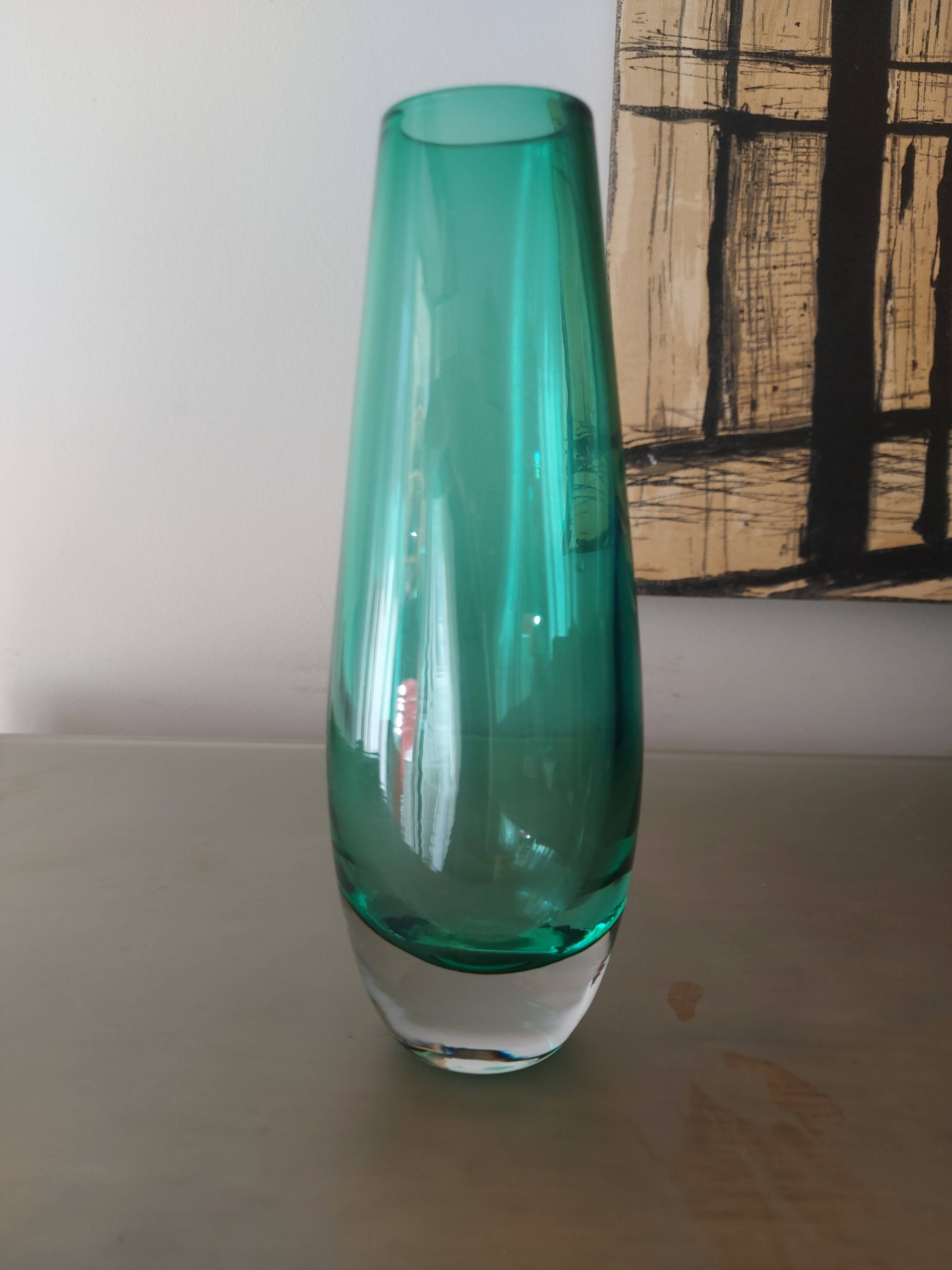 Glass vase