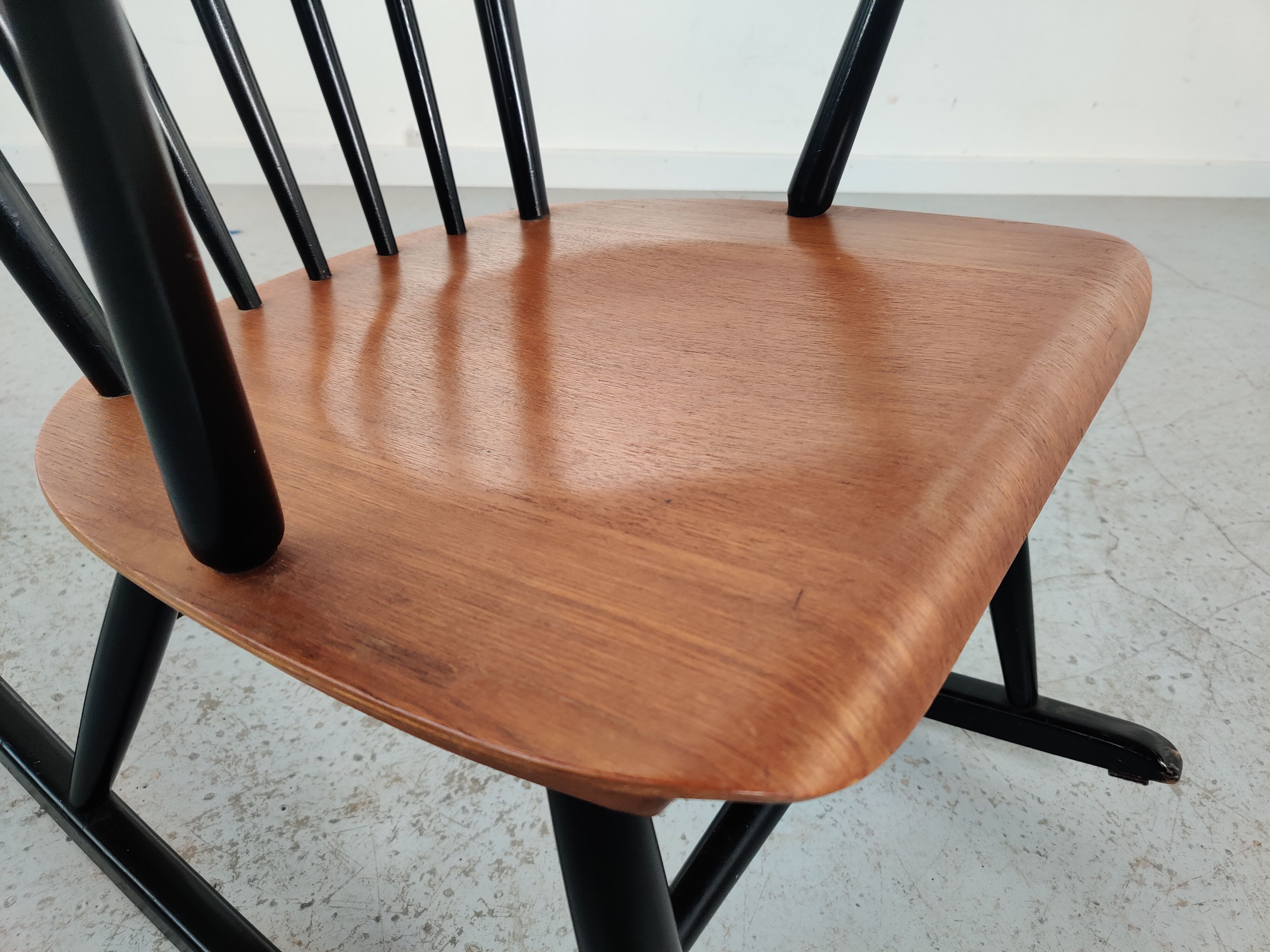 Rocking scandinavian vintage chair, 60s