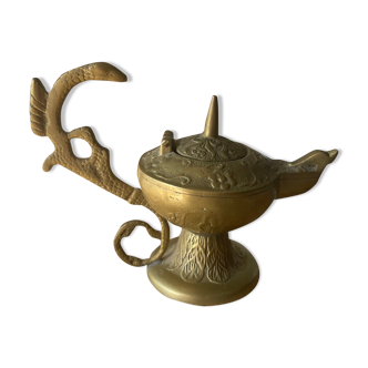 Old oil lamp Aladdin's lamp in bronze oriental lamp