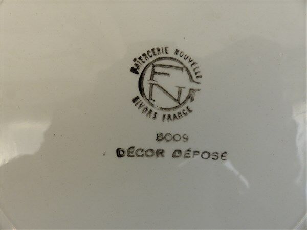 Givors vintage tile plate plates