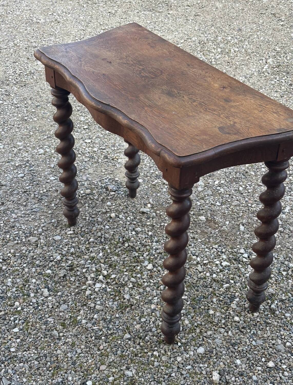 Console in carved solid oak with twisted turned legs, 1890