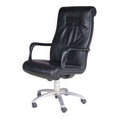 Chaise de bureau présidentielle en cuir noir de luxe des années 2000 Poltrona Frau Italie