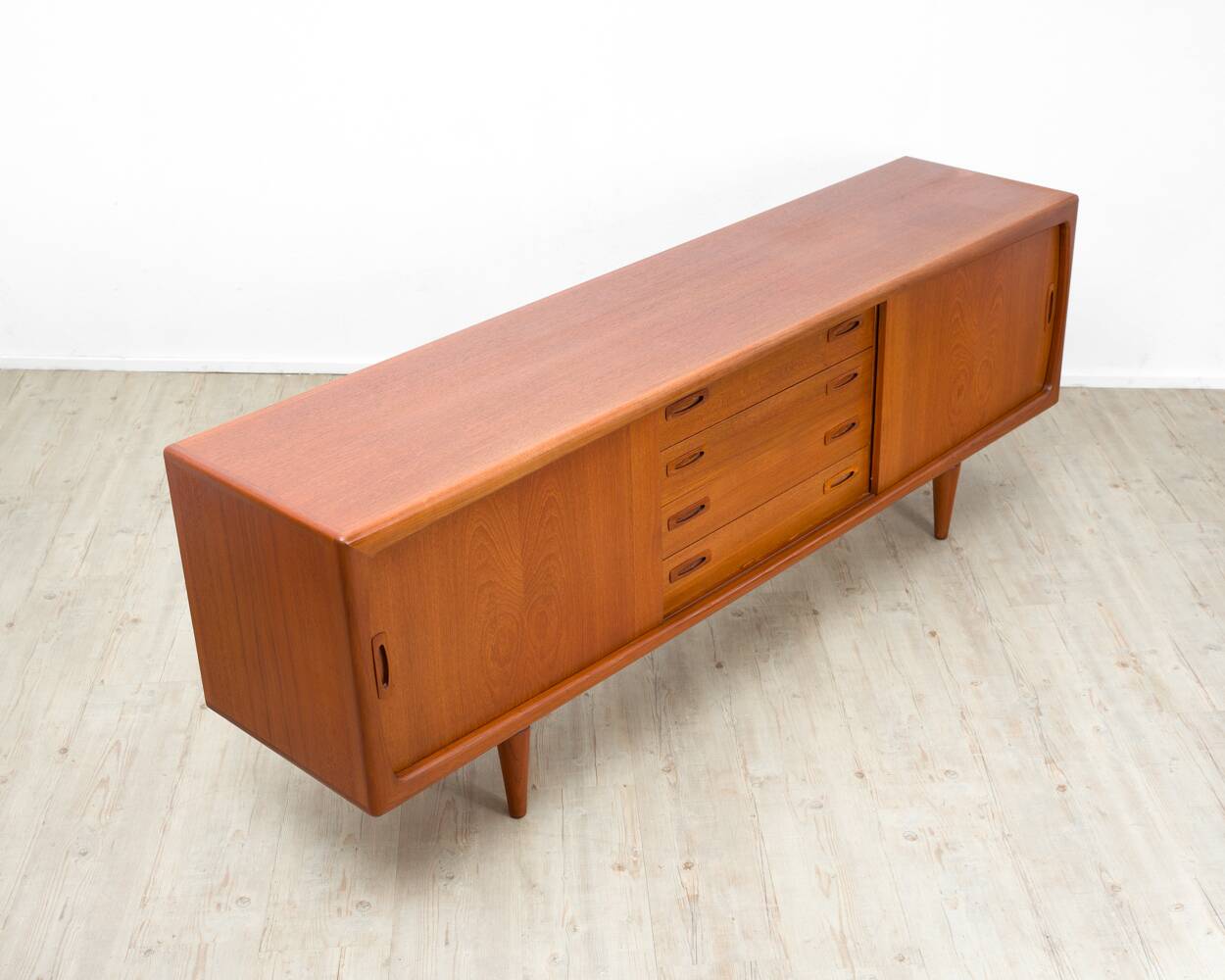 Teak enfilade, H.P Hansen Made in Denmark