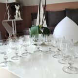 Lot 8 stemmed glasses, vine shoots patterns / Bunches of grapes in frosted glass. Vintage