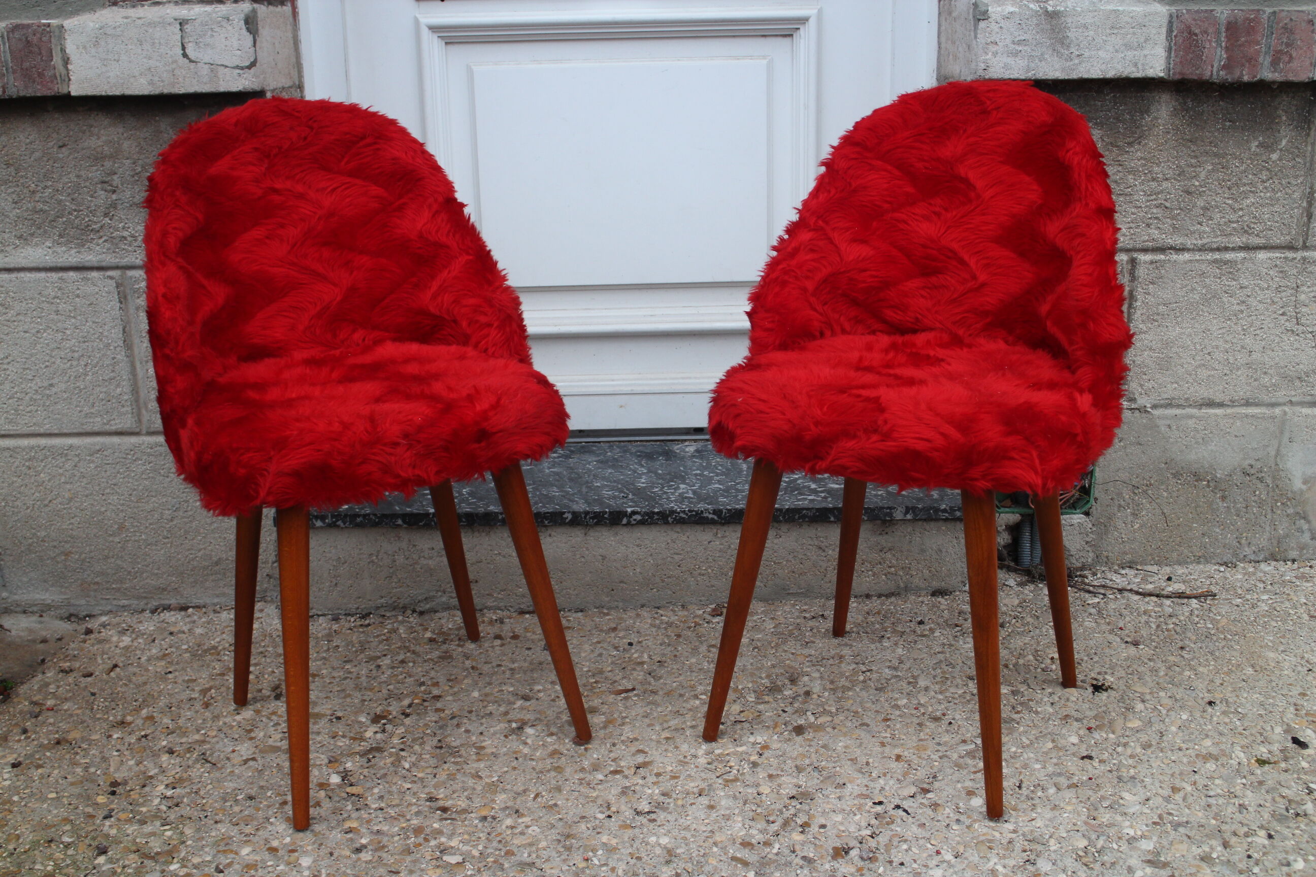 Moumoute chairs