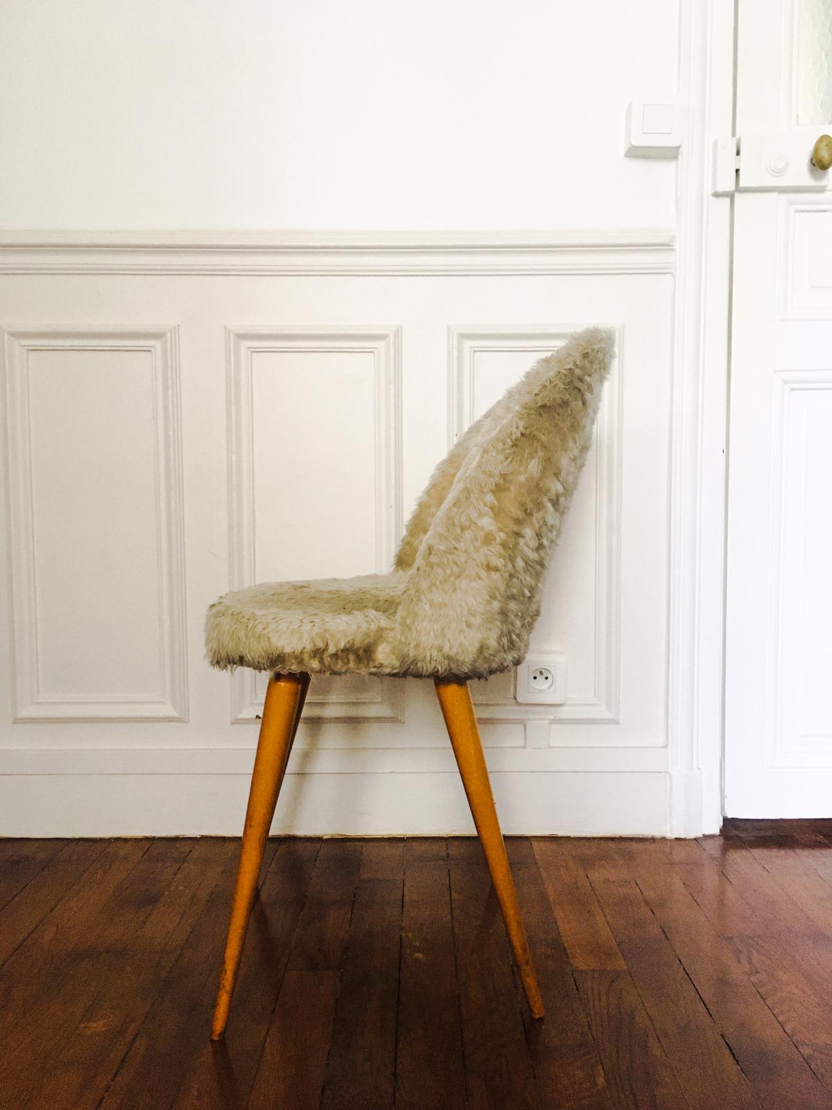 Chaise gondole fourrure moumoute vintage