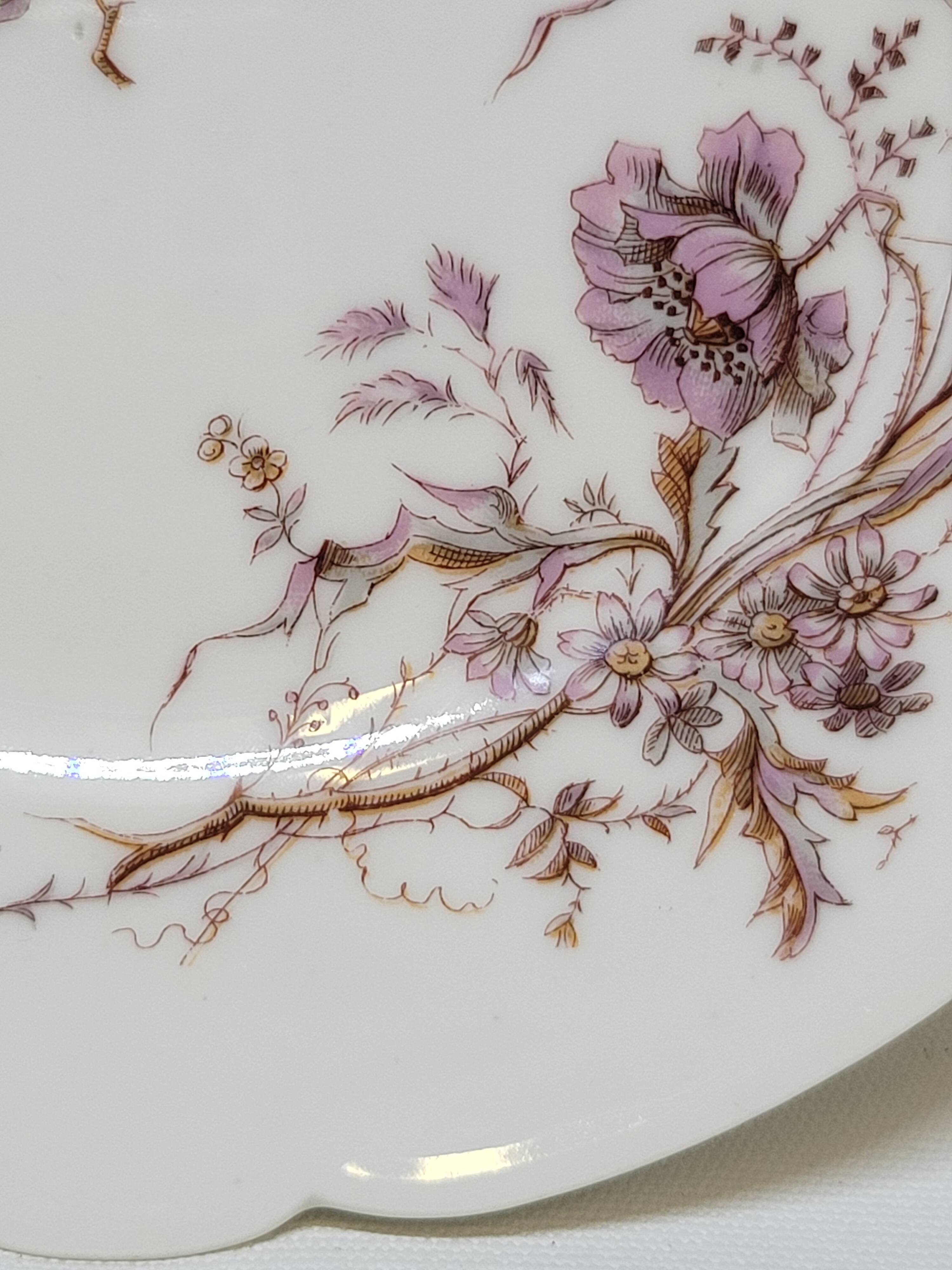 Superb Plate Dish on Pedestal 19th Century White Porcelain Bird Decor