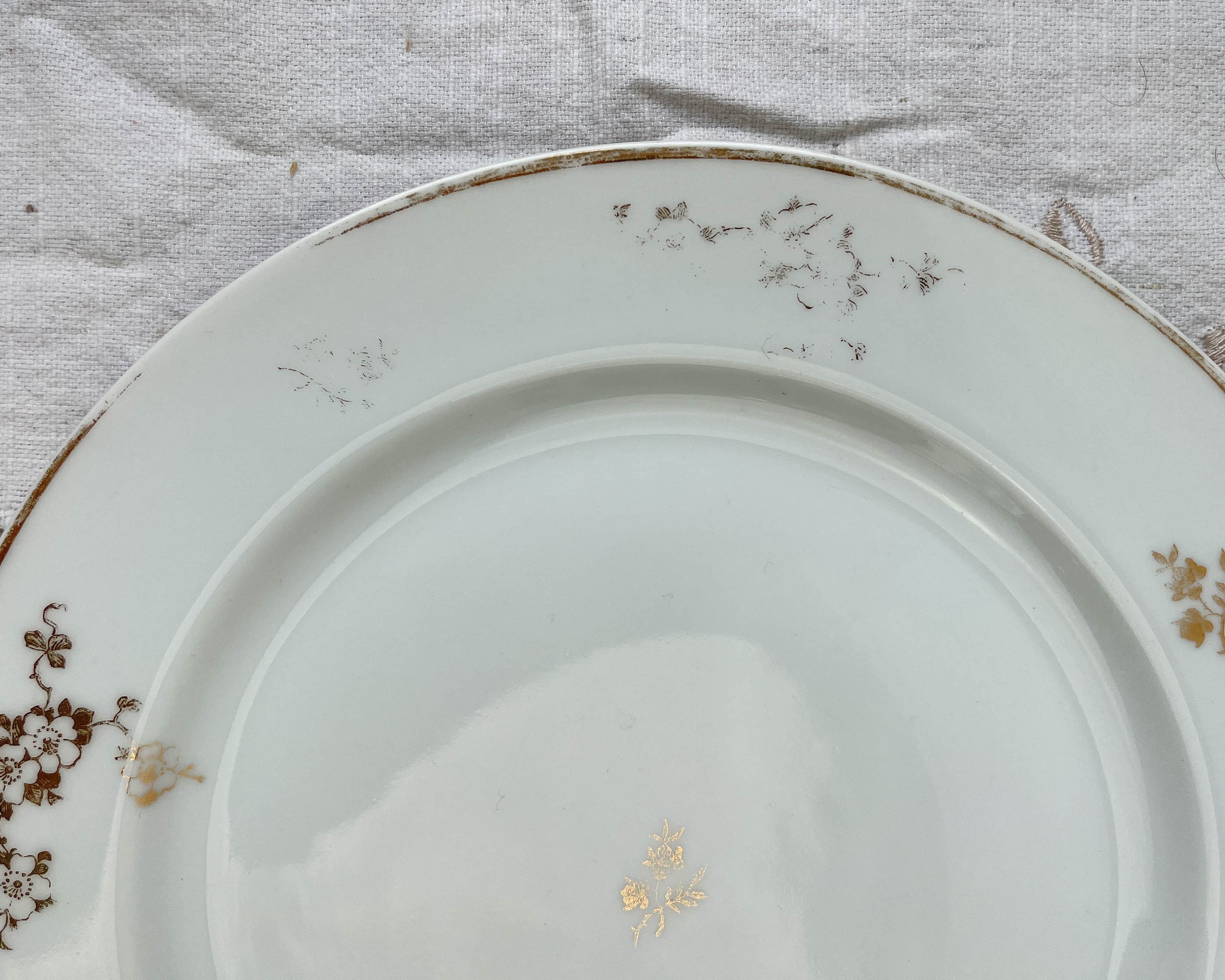 6 flat plates porcelain Limoges golden white