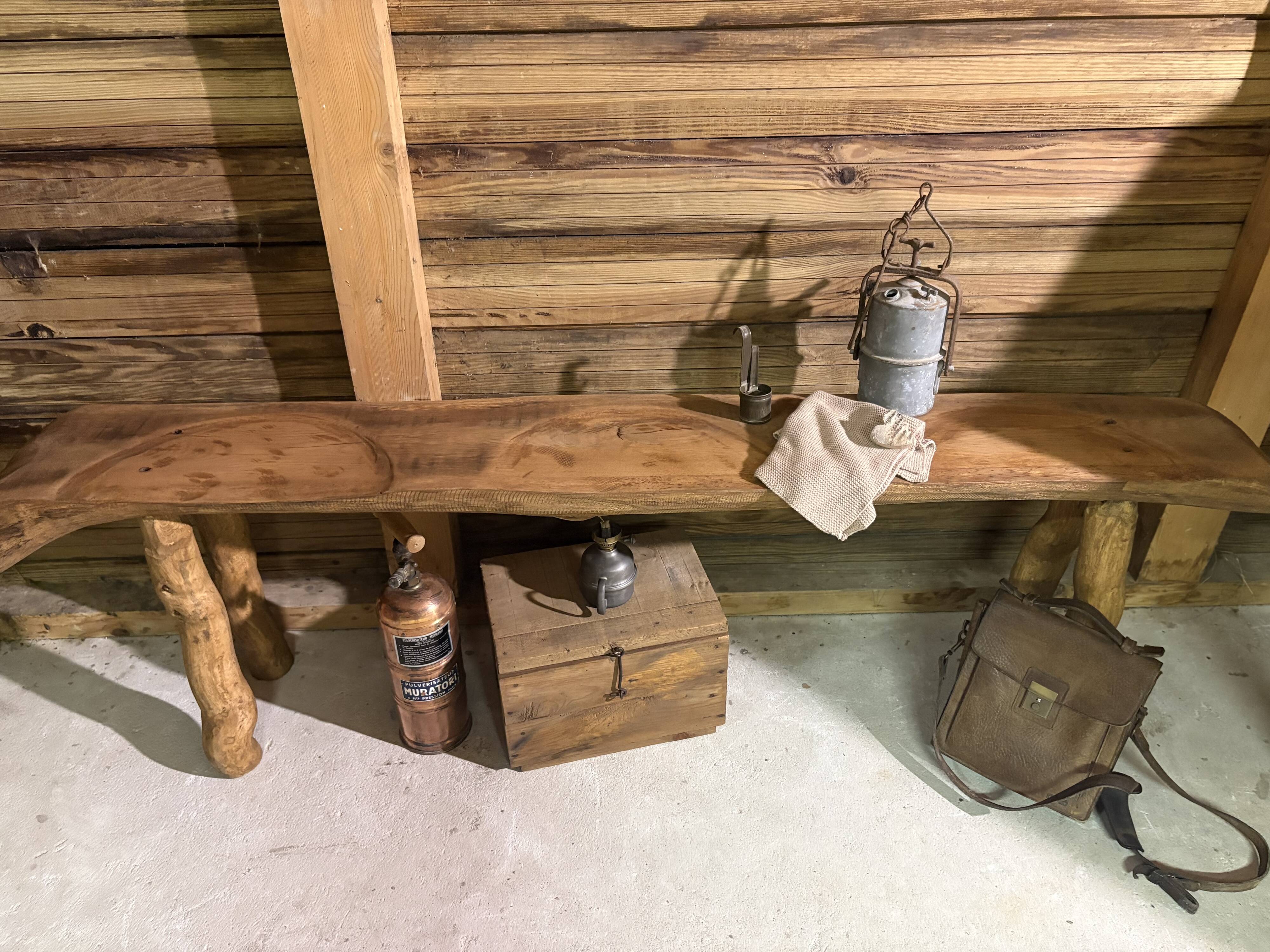 Old solid wood bench – country house spirit