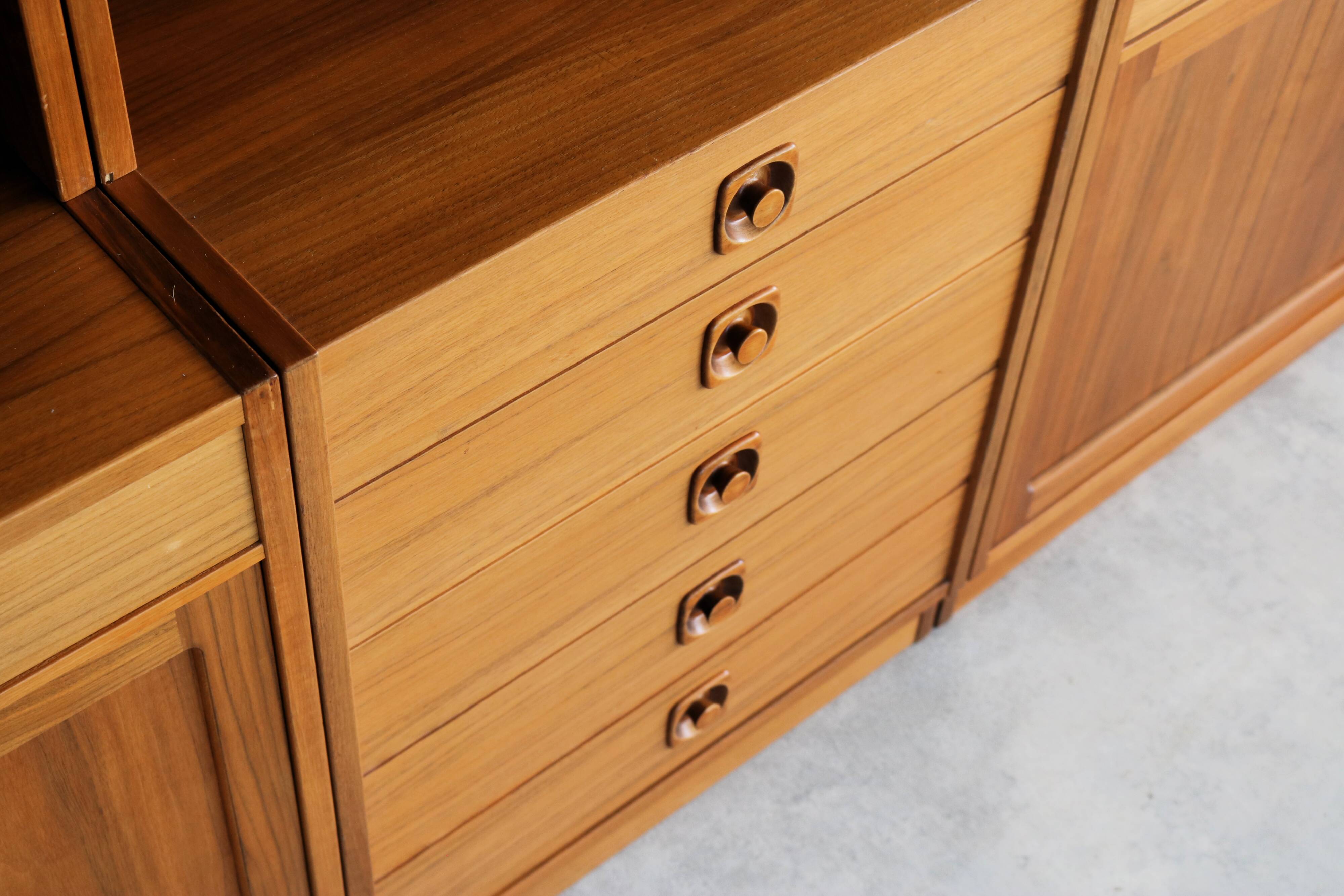 vintage wall unit | bookcase | teak | Swedish