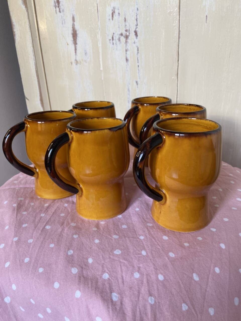 Vintage orange mugs 70s