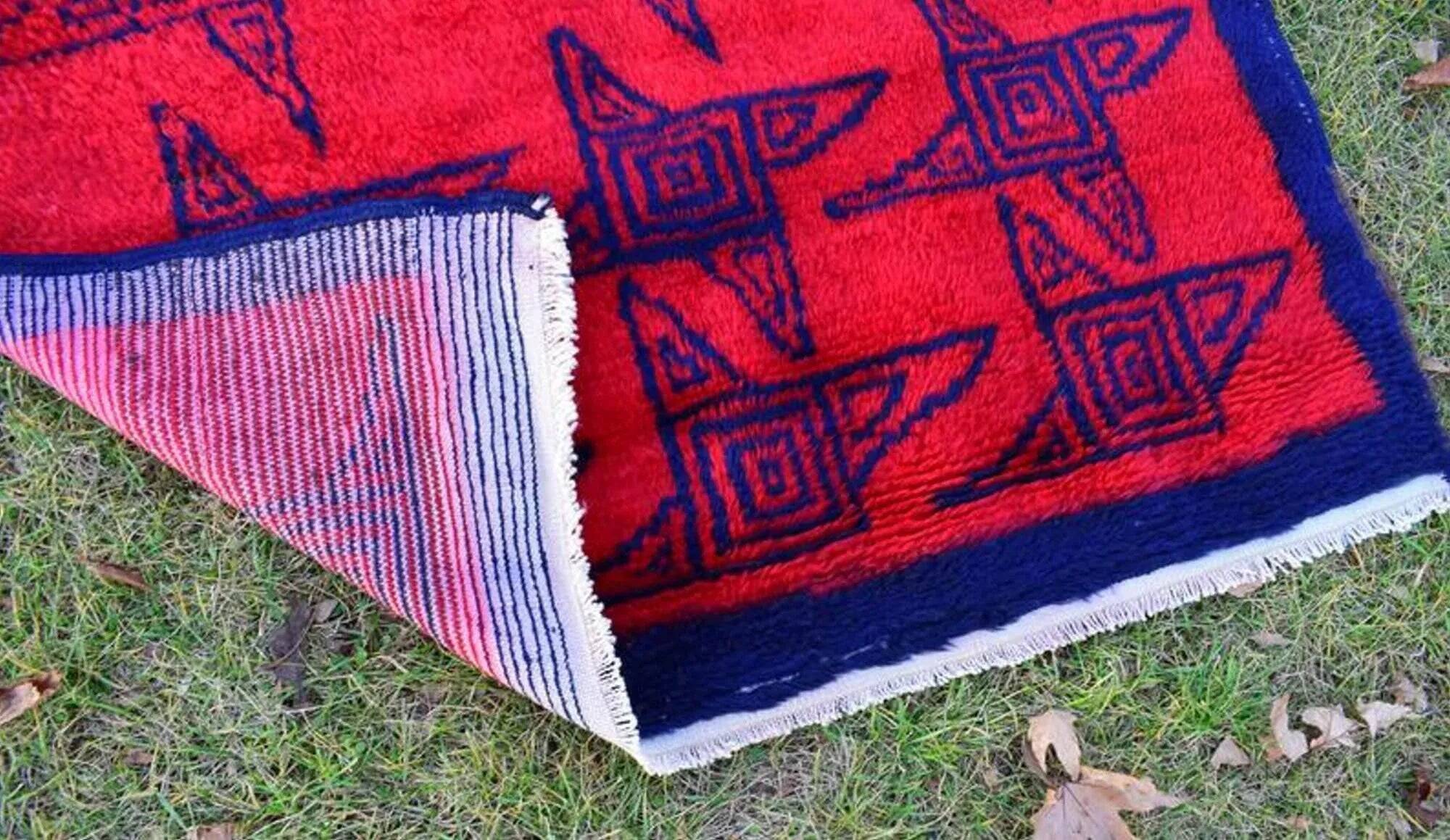 Vintage Turkish handmade rug 114x182 cm