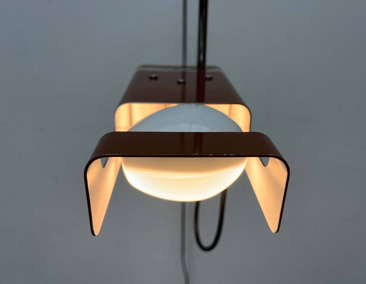 Mid-Century Modern Italian Space Arc Spider Wall Lamp by Joe Colombo for Oluce, 1960s