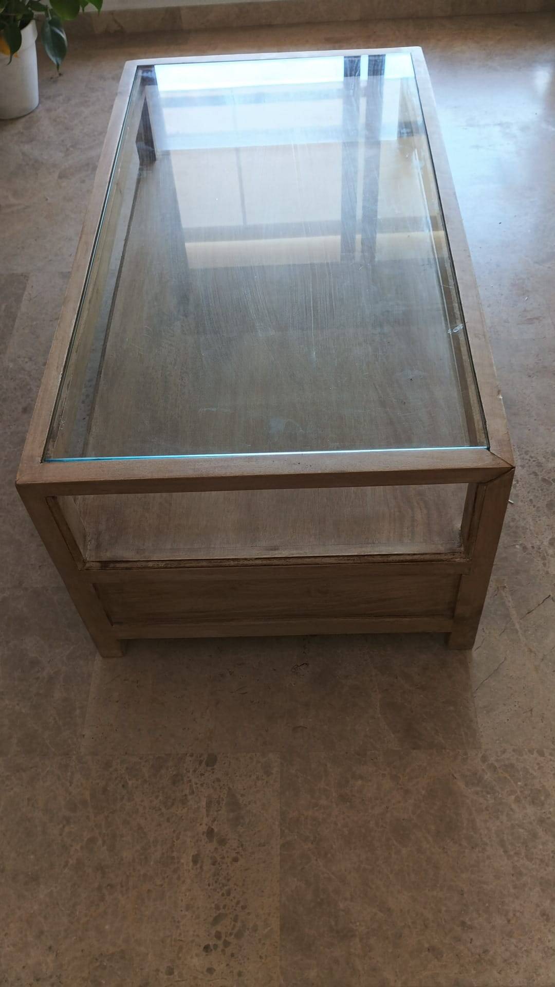 Table basse en bois massif