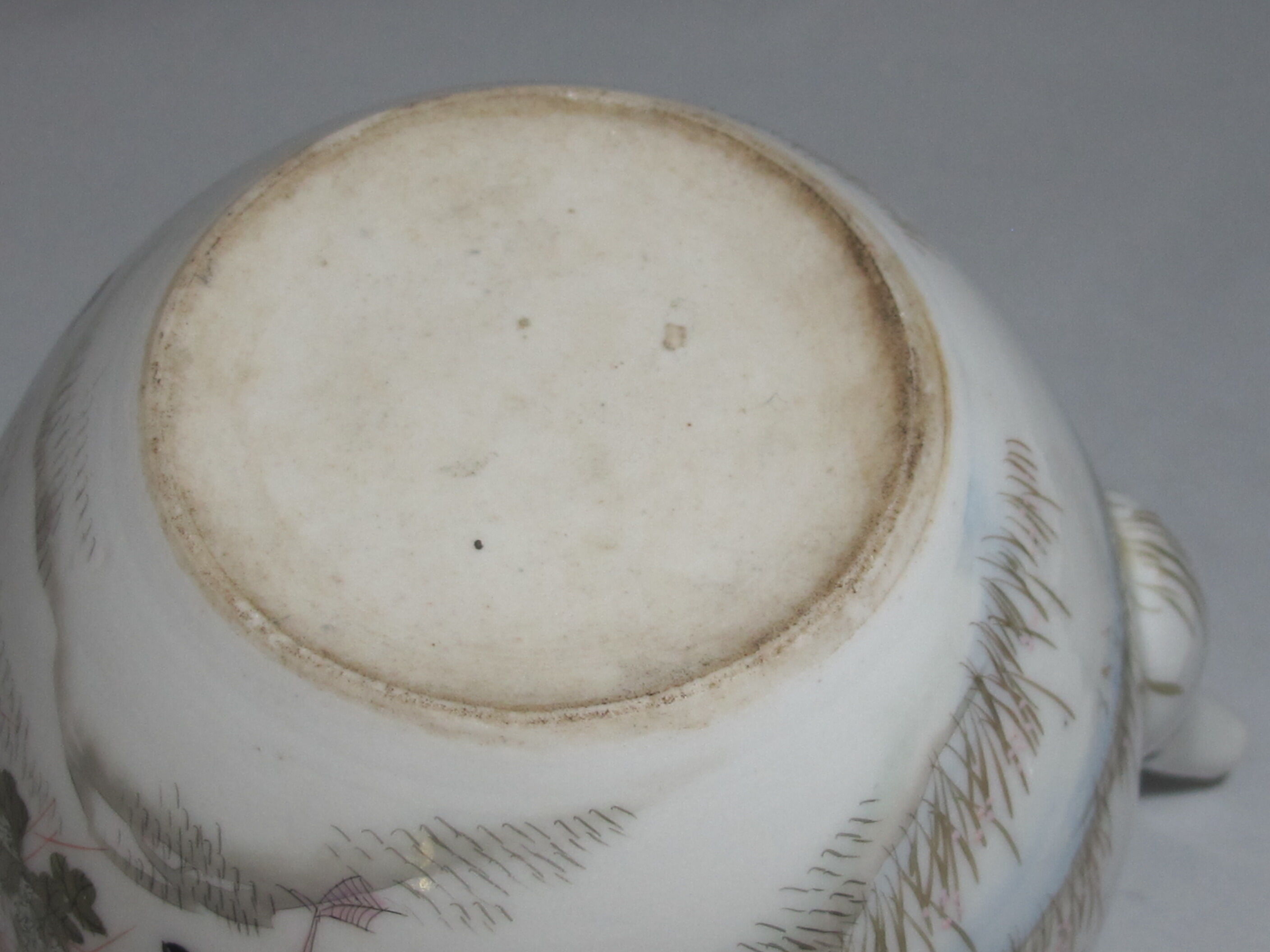 Former Asian Japanese teapot