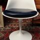 Chaise tulip design Saarinen, édition Knoll