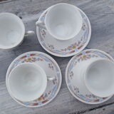 Cups and saucers set