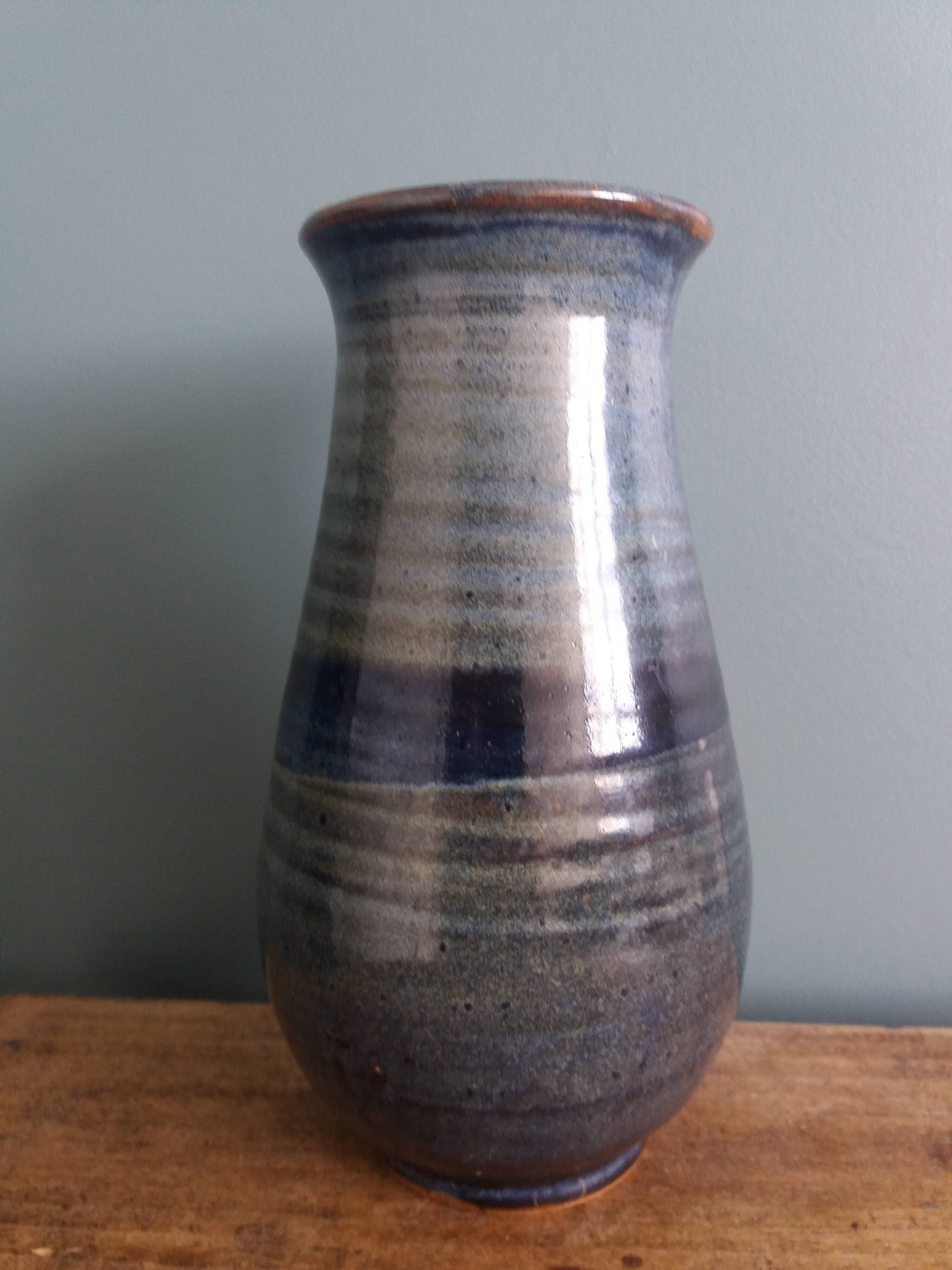 Handcrafted stoneware vase signed Parabis Béarn