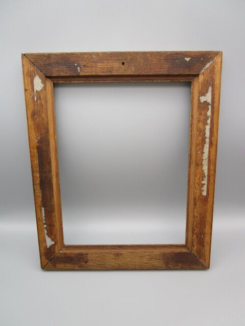 Old frame in worked/gilded oak