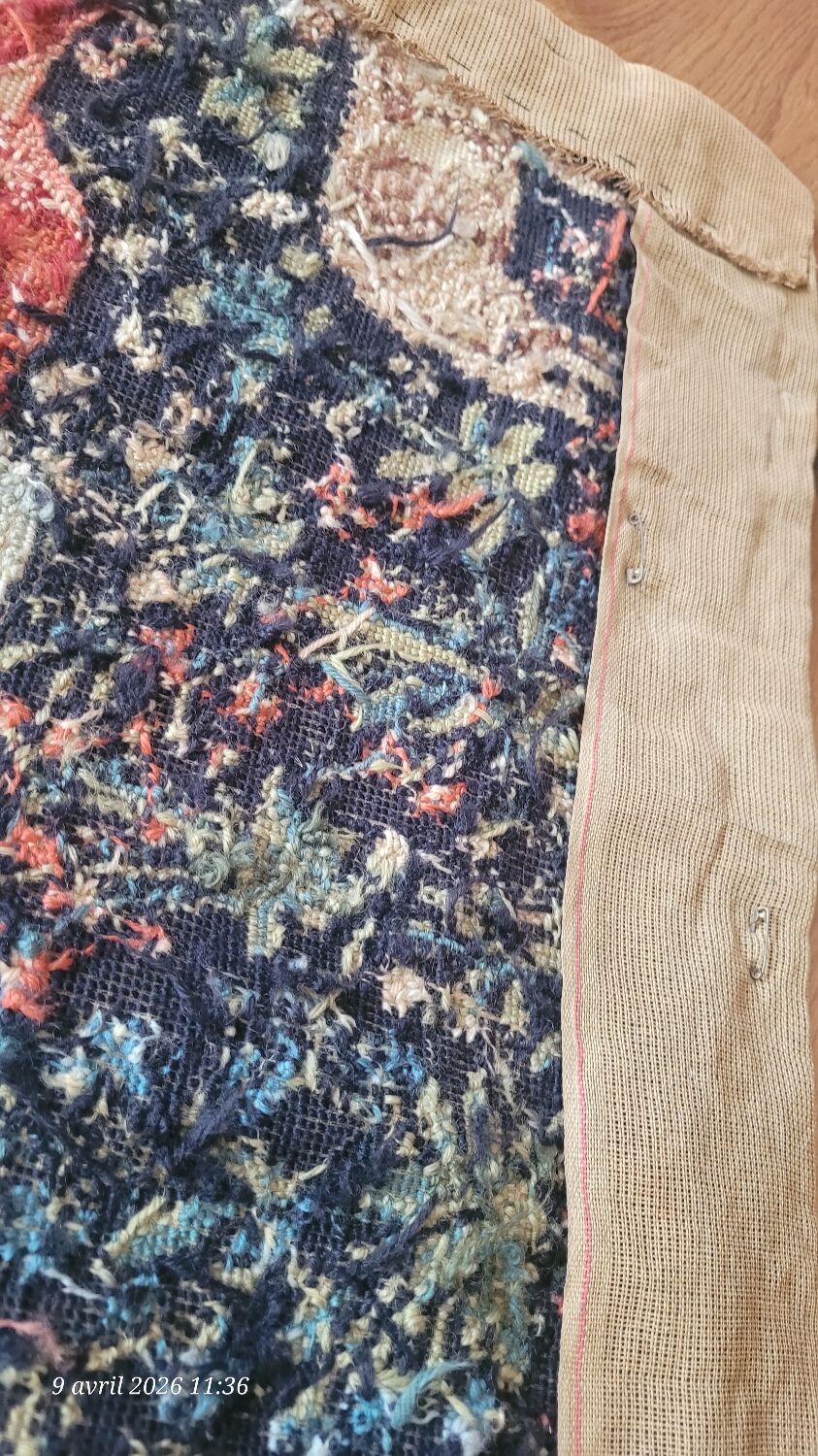 Wall tapestry: shearing