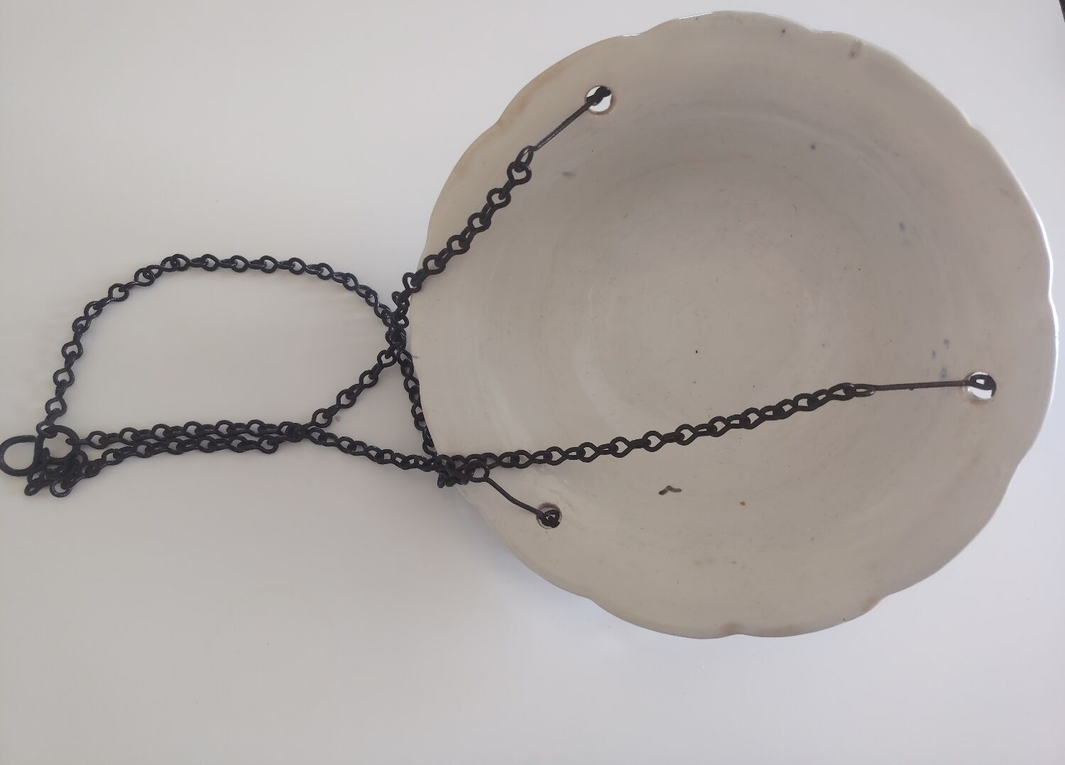 Ceramic plant suspension