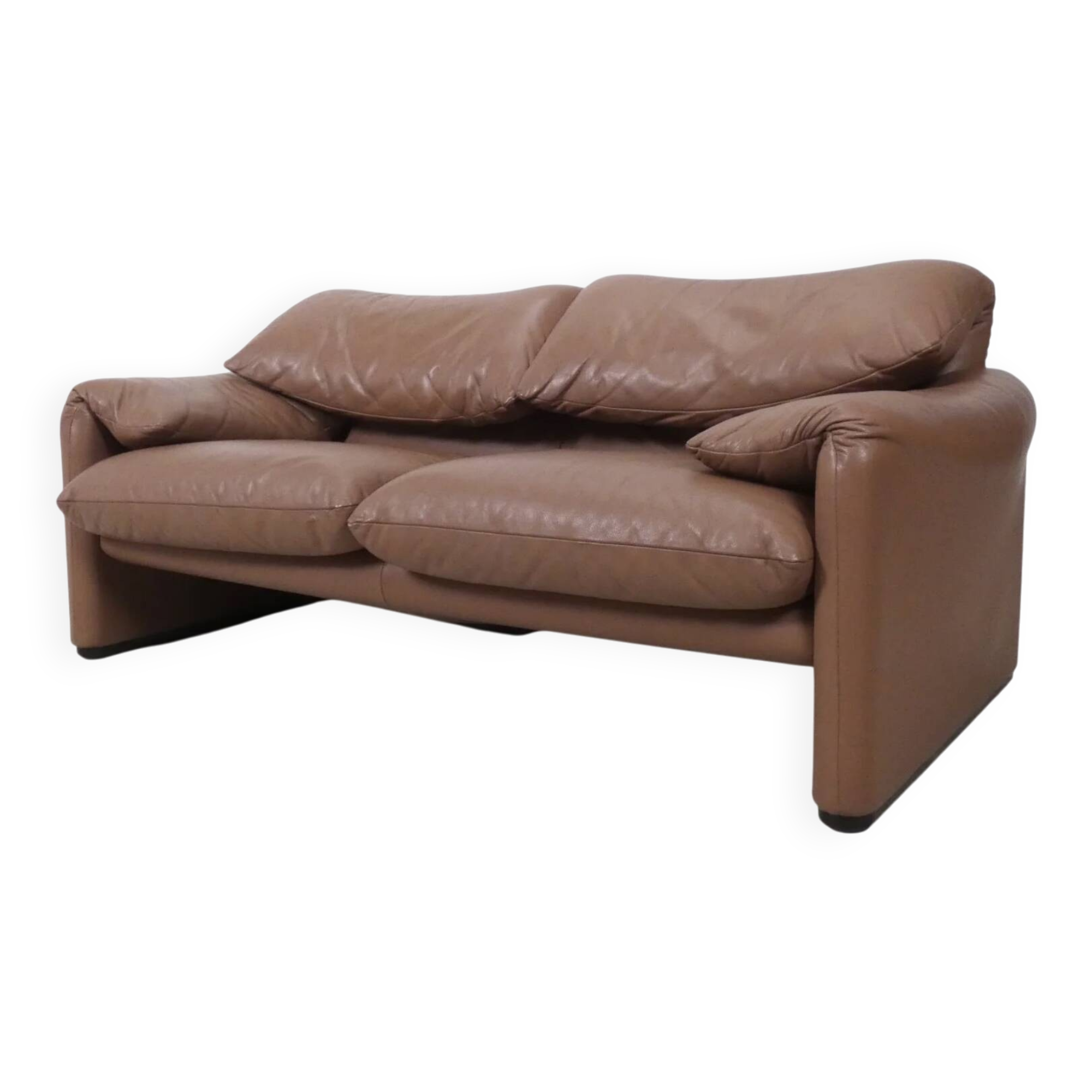 Cassina Maralunga 2 seater in mocca colored leather