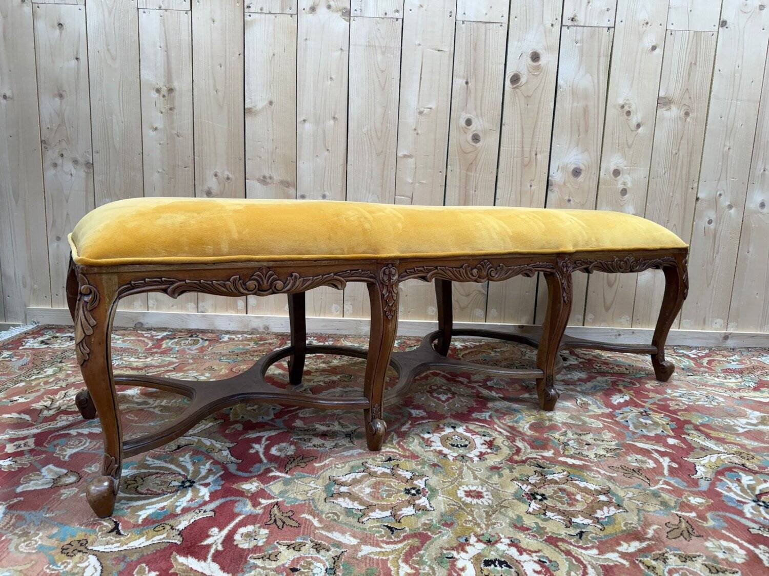 Middle banquette in Régence-Louis XV style – Six cabriole legs – Velvet m