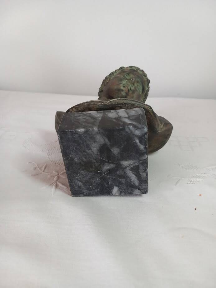 Ancient statuette