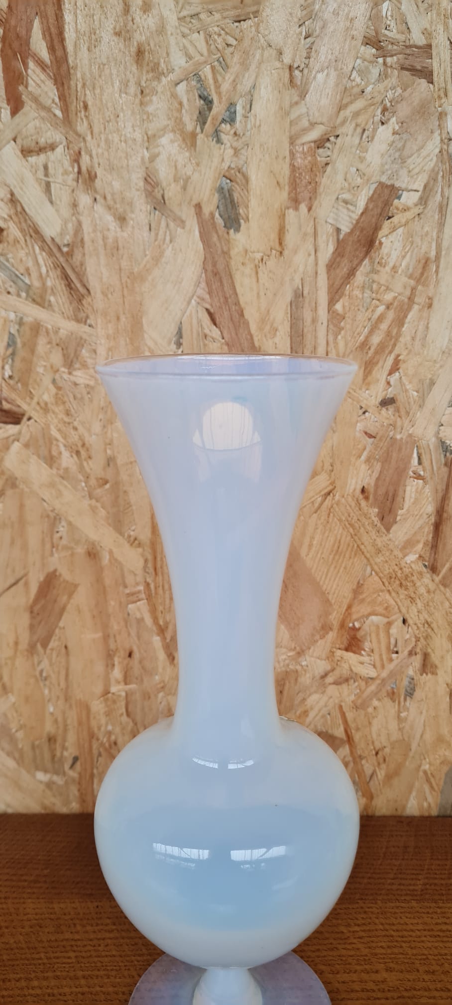 Vase en opaline