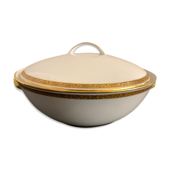 Porcelain tureen of Limoges Bernardaud, gilded Greek decoration, twentieth century