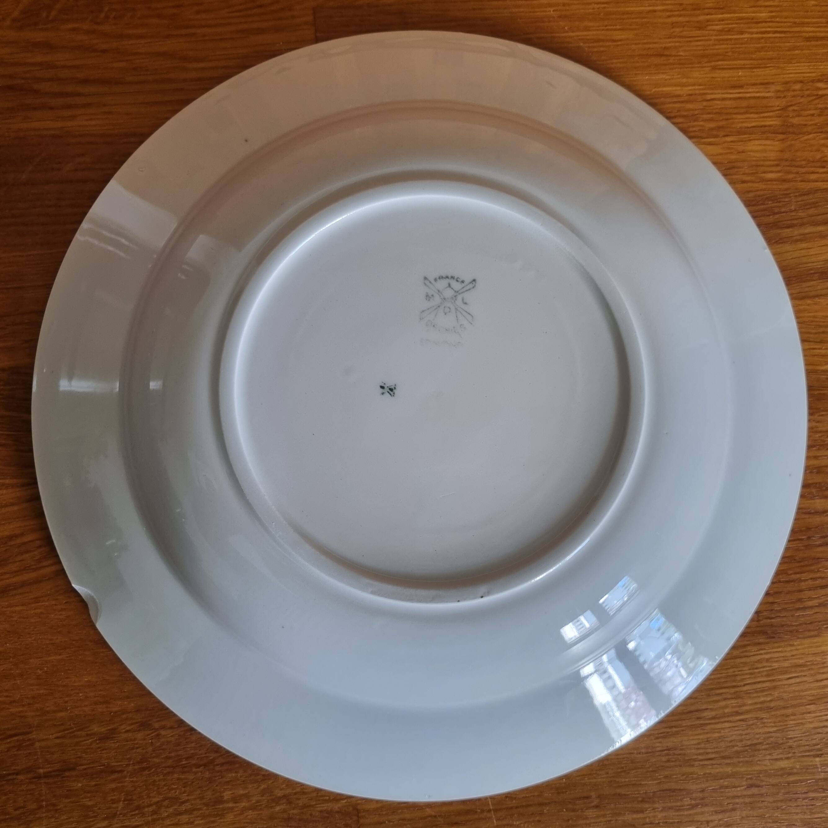Hollow round dish Moulins des Loups Hamage Orchies