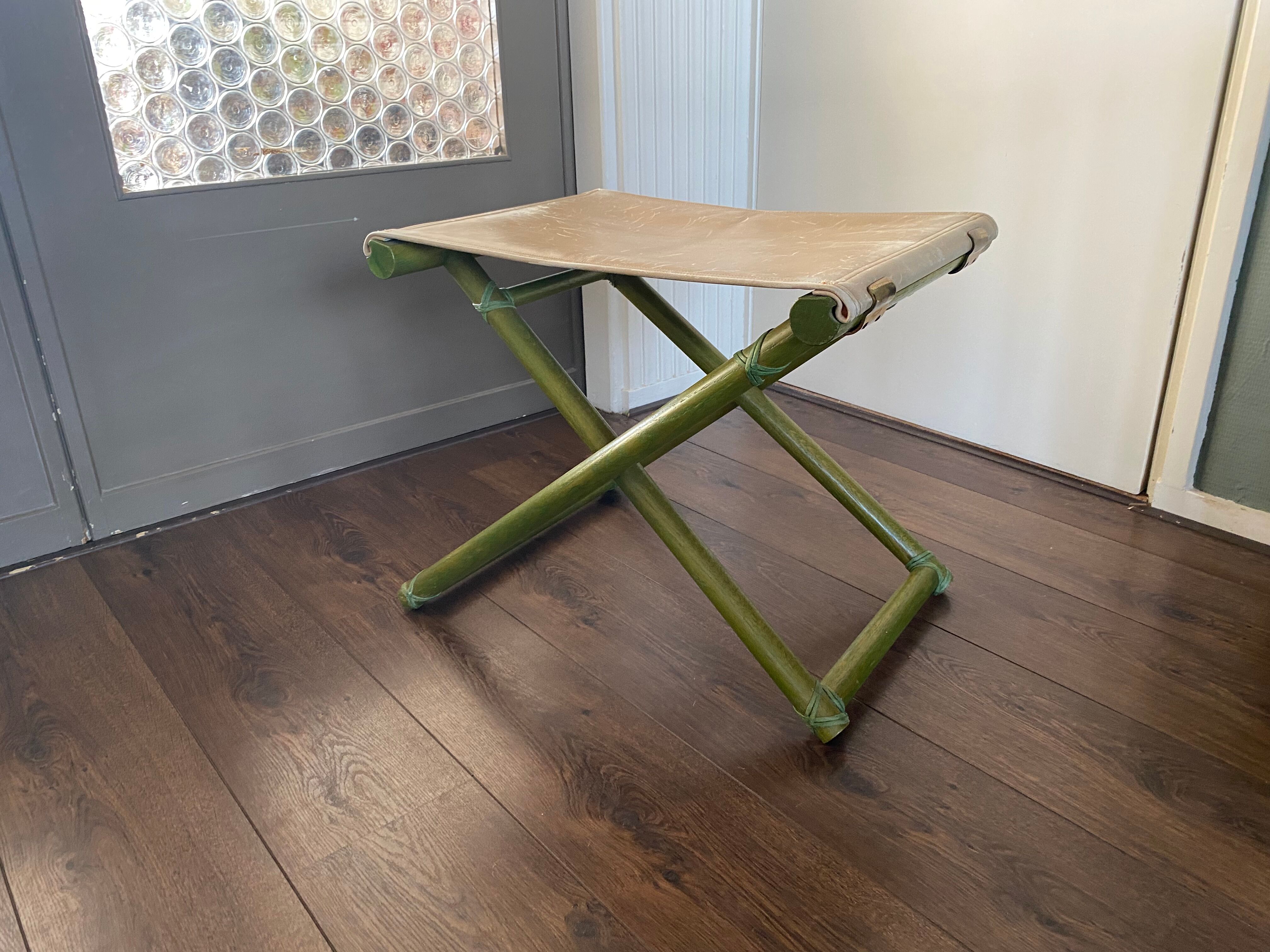 Tabouret pliable vintage Regency en hêtre italien et cuir